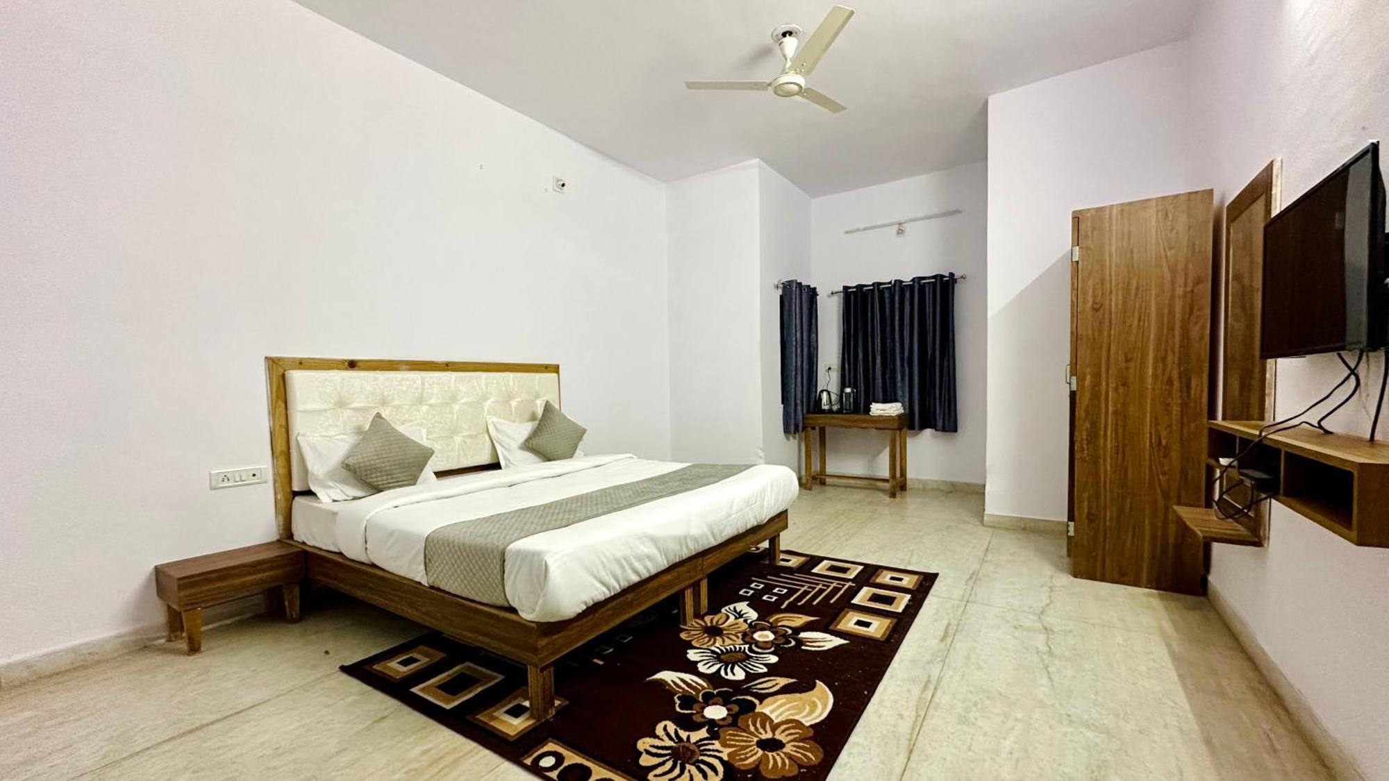The Burj Resort Luxurious Stay Udaipur Dış mekan fotoğraf